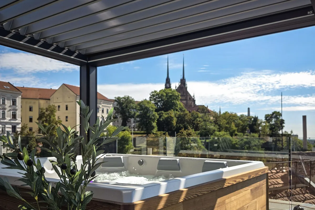 Střešní pobytová zóna Brno